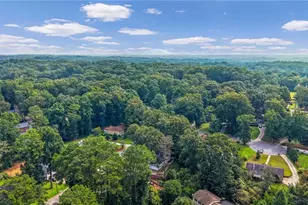 4447 Lake Breeze Dr, Stone Mountain, GA 30083 - Photo 35