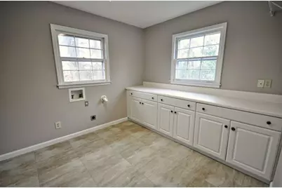 4060 Summit Drive, Marietta, GA 30068 - Photo 7