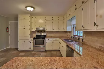 3197 Alberta Lane, Tucker, GA 30084 - Photo 7