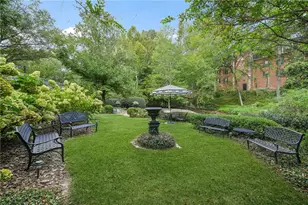 24 Plantation Dr NE, Atlanta, GA 30324 - Photo 33