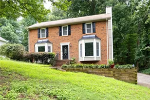 2659 Ashley Dr, Marietta, GA 30064 - Photo 3
