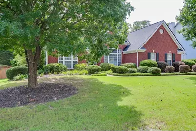 2712 Bogan Creek Drive, Buford, GA 30519 - Photo 3