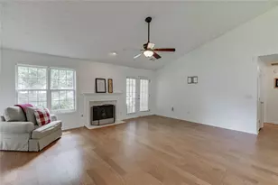 2712 Bogan Creek Dr, Buford, GA 30519 - Photo 19