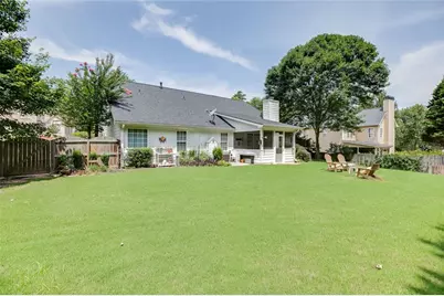 2712 Bogan Creek Drive, Buford, GA 30519 - Photo 37