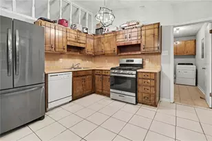 259 Deerfield Dr, Jonesboro, GA 30238 - Photo 3