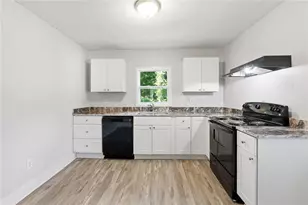 2889 Delray Dr NW, Atlanta, GA 30318 - Photo 9