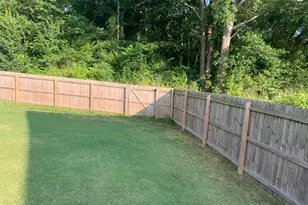 213 Winterset Cir, Hoschton, GA 30548 - Photo 3