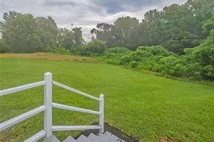 13 Brown St, Toccoa, GA 30577 - Photo 5
