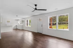 1995 Venetian Dr SW, Atlanta, GA 30311 - Photo 9