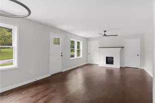 1995 Venetian Dr SW, Atlanta, GA 30311 - Photo 7