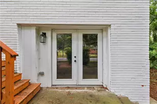 1995 Venetian Dr SW, Atlanta, GA 30311 - Photo 47