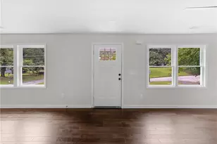 1995 Venetian Dr SW, Atlanta, GA 30311 - Photo 3