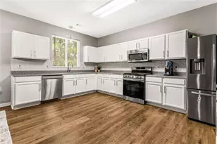 3187 Sable Run Rd, Atlanta, GA 30349 - Photo 3