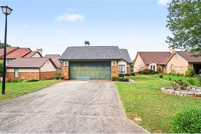 3225 Salem Cove Way SE, Conyers, GA 30013 - Photo 3