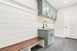 647 S McCollum Dr, Canton, GA 30114 - Photo 31