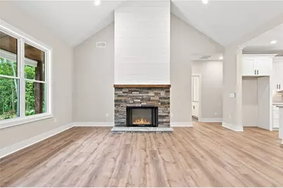 647 S McCollum Drive, Canton, GA 30114 - Photo 3