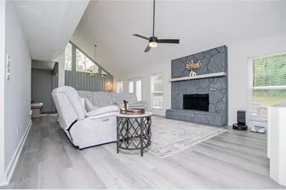 3702 Hembree Lane, Marietta, GA 30062 - Photo 3