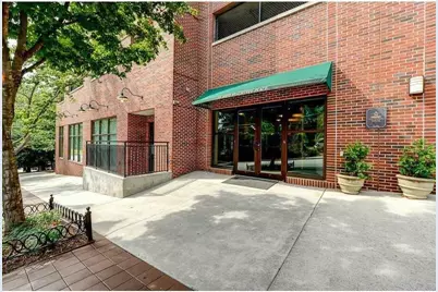 115 W Peachtree Place NW #605, Atlanta, GA 30313 - Photo 1