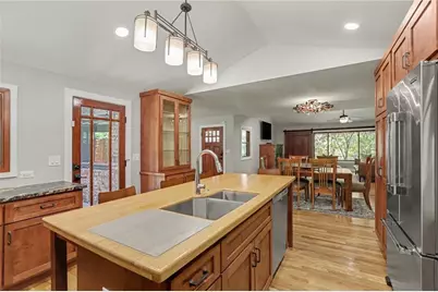 1275 Blueberry Trail, Decatur, GA 30033 - Photo 9