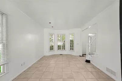 1014 Deer Hollow Drive, Woodstock, GA 30189 - Photo 5