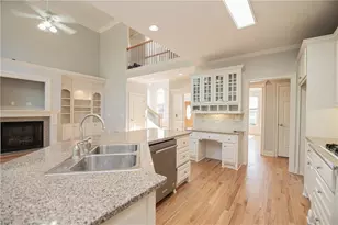 4012 Erin Dr, Alpharetta, GA 30022 - Photo 23
