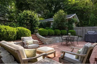 296 Eureka Drive NE, Atlanta, GA 30305 - Photo 17