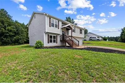 305 Hunters Trace, Covington, GA 30014 - Photo 3