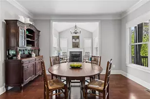 1045 Etris Manor Dr, Roswell, GA 30075 - Photo 17