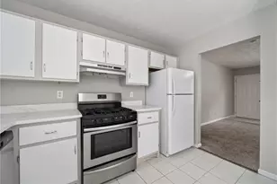 2071 Walden Park Pl, Snellville, GA 30078 - Photo 15