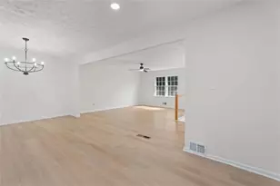 2107 Windsor Dr, Snellville, GA 30078 - Photo 13