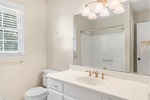 226 Machelle Ln, Marietta, GA 30064 - Photo 13