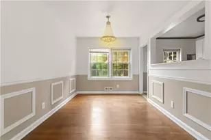 425 Lindbergh Dr NE, Atlanta, GA 30305 - Photo 3