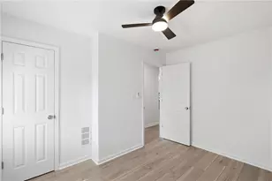 1300 Waverly Dr, Forest Park, GA 30297 - Photo 15