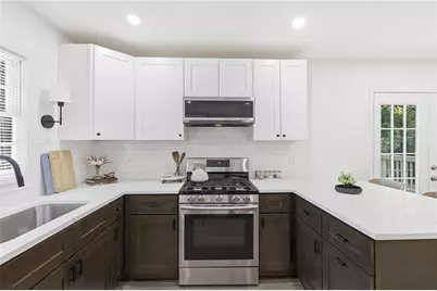 1300 Waverly Dr, Forest Park, GA 30297 - Photo 9