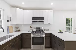 1300 Waverly Dr, Forest Park, GA 30297 - Photo 9