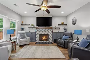 3240 Blackburn Dr, Cumming, GA 30040 - Photo 15
