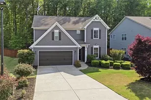 3240 Blackburn Dr, Cumming, GA 30040 - Photo 9