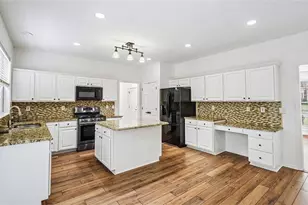 5157 Wellisford Ct NW, Suwanee, GA 30024 - Photo 9