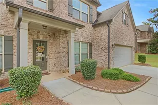 551 Wagon Hill Ln, Sugar Hill, GA 30518 - Photo 3