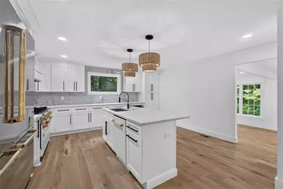 1153 Dawn View Lane NW, Atlanta, GA 30327 - Photo 11