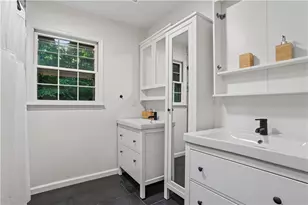2290 Old Orchard Dr, Marietta, GA 30068 - Photo 31