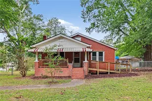 160 Connecticut Ave, Tallapoosa, GA 30176 - Photo 1