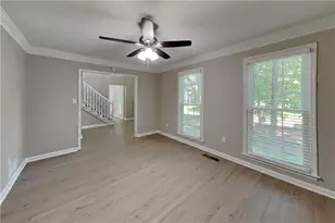 385 Deerwood Dr, Suwanee, GA 30024 - Photo 19