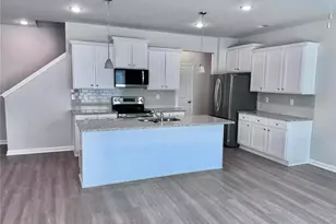 2618 Swan Lake Dr, Grayson, GA 30017 - Photo 3