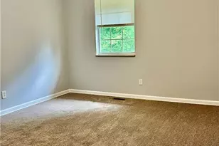1984 Cheatham Woods Dr SW, Marietta, GA 30008 - Photo 7