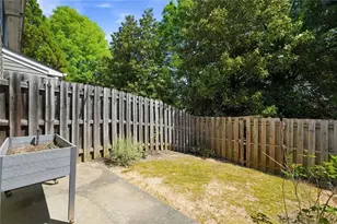 2086 Del Lago Cir, Kennesaw, GA 30152 - Photo 21
