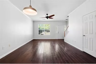 2086 Del Lago Circle, Kennesaw, GA 30152 - Photo 7