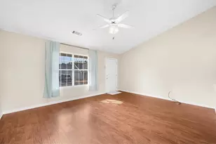 3033 Bentley Park Cir, Gainesville, GA 30504 - Photo 7