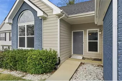 694 Shore View, Lithonia, GA 30058 - Photo 3