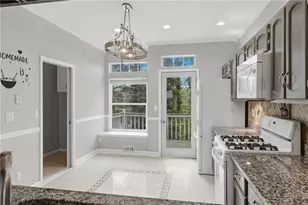 694 Shore View, Lithonia, GA 30058 - Photo 13